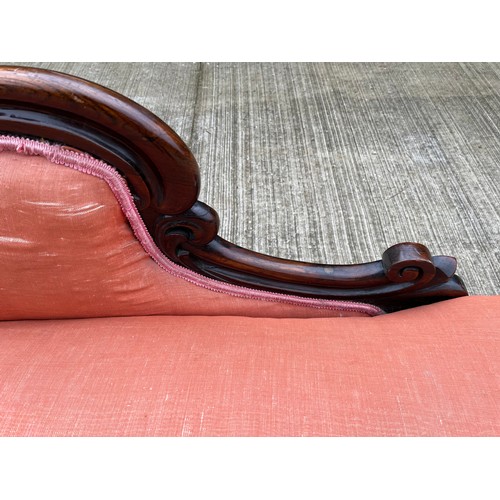 196 - Victorian Chaise Lounge with nicely figured Rosewood frame sections.

This lot is collection only