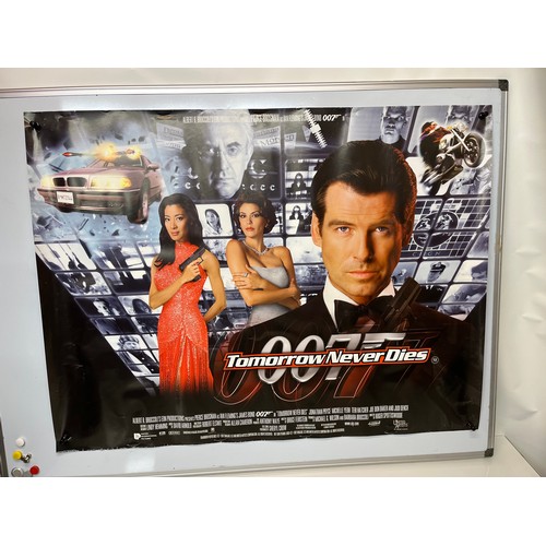 354 - Movie poster, 007 James Bond poster for the film Tomorrow Never Dies, 101 cm wide.

This lot is avai... 