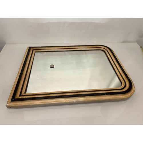 396 - Wall mirror with painted frame 68cm x 52cm

This lot is collection only.