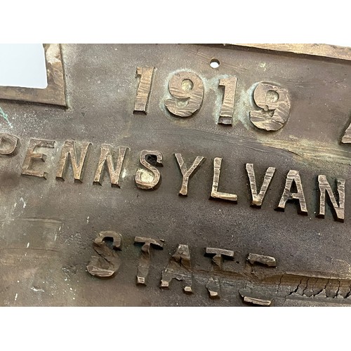 400 - Automobilia, Garage Signs, mancave decoration, Americana, a large cast bronze Pennsylvanian State Hi... 