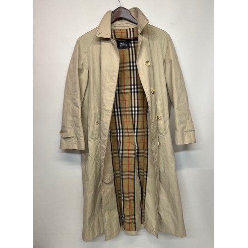 26 - 1960’s vintage Burberrys of London coat Ladies, size 12.

This lot is available for in-house shippin... 