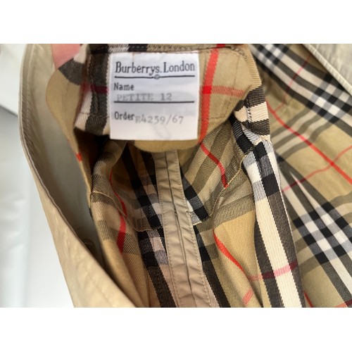 26 - 1960’s vintage Burberrys of London coat Ladies, size 12.

This lot is available for in-house shippin... 