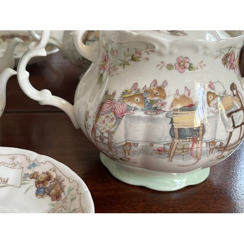 110 - Collection of Royal Doulton tea wares from the Bramley hedge range.

This lot is available for in-ho... 