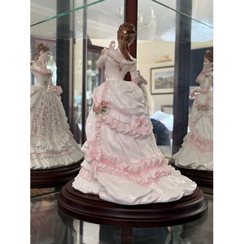 112 - Collectable ceramic figurine, Royal Worcester, The Jewel in the Crown figurine from the Splendour at... 