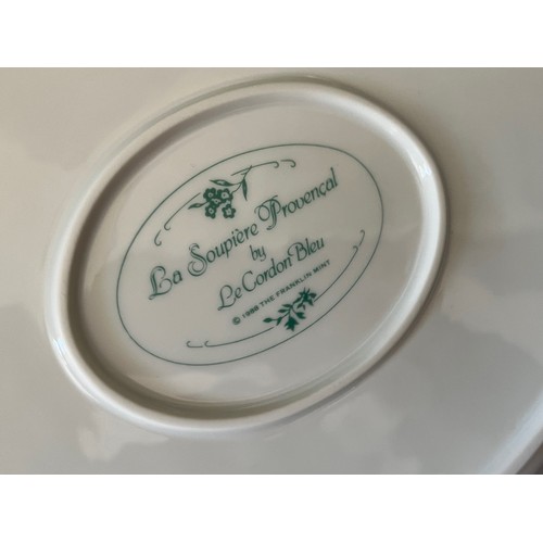 114 - Collectable ceramics, Franklin Mint, La Soupiere Provencal by Le Cordon Bleu.

This lot is available... 