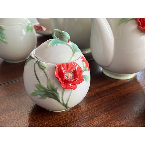 120 - Franz collectable ceramics, Poppy themed tea for one.

This lot is available for in-house shipping