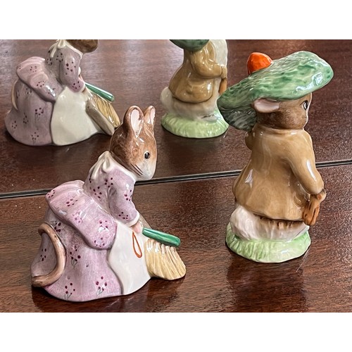 130 - Royal Albert Beatrix Potter figurine of Benjamin Bunny and Hunca Munca Sweeping.

This lot is availa... 