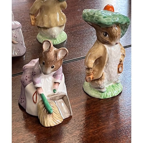 130 - Royal Albert Beatrix Potter figurine of Benjamin Bunny and Hunca Munca Sweeping.

This lot is availa... 