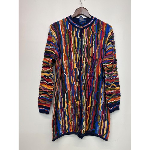 143 - A colourful woollen jumper coat size S.

This lot is available for in-house shipping