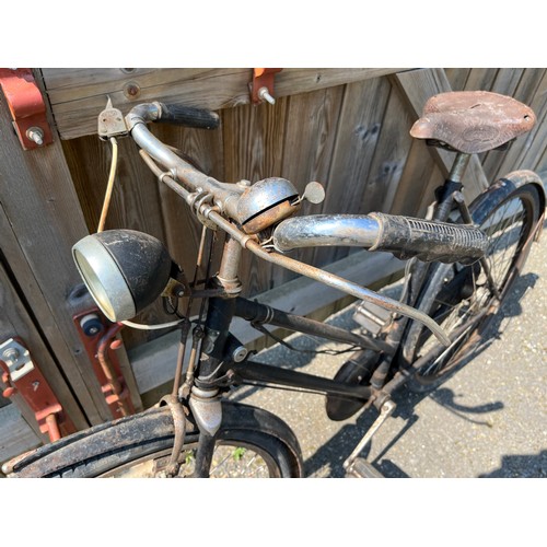 280 - Pre war ladies Rudge bicycle great WWII re-enactment prop.

This lot is collection only