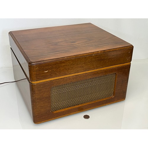 215 - Vintage Art Deco music centre by Ultra, record deck, speaker and tuner in a wooden case. 47 cm x 41 ... 