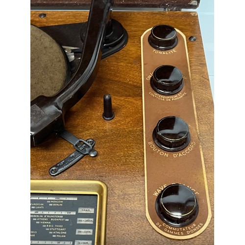 215 - Vintage Art Deco music centre by Ultra, record deck, speaker and tuner in a wooden case. 47 cm x 41 ... 