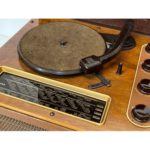 215 - Vintage Art Deco music centre by Ultra, record deck, speaker and tuner in a wooden case. 47 cm x 41 ... 