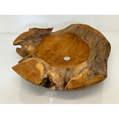 221 - Salvaged timber section, turned into a storage bowl, 40 cm in dia.

This lot is available for in-hou... 