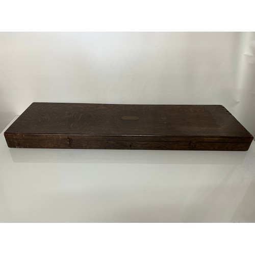 223 - Vintage wooden gun case 102.5cm x 31 cm x 7.5 cm.

This lot is available for in-house shipping