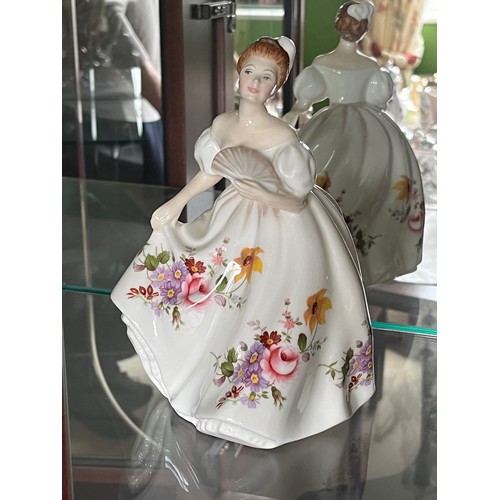 252 - Royal Doulton bone china figurine Marylin by Peter Agee.

This lot is available for in-house shippin... 