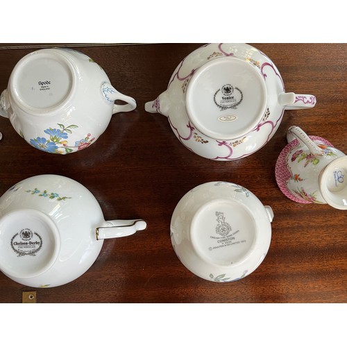 280 - Collection of hand decorated ceramics, Spode , Chelsea & Derby, Royal doulton etc.

This lot is avai... 