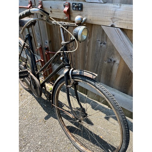 210 - Pre war ladies Rudge bicycle great WWII re-enactment prop.

This lot is collection only