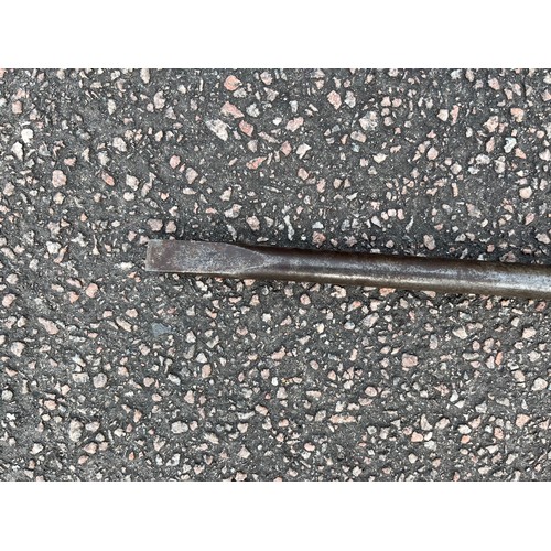 331 - A large early C20th screwdriver 25 ½ inches long.

This lot is available for in-house shipping