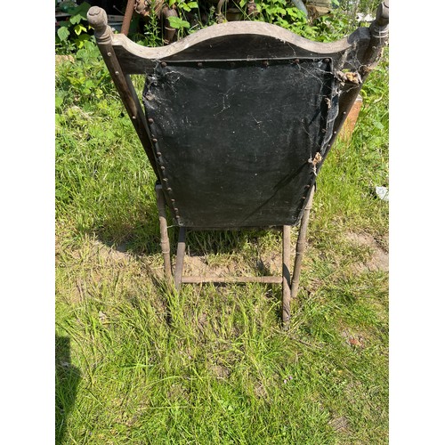 335 - Furniture, restoration project, an Edwardian era folding chair. A/F.

This lot is collection only