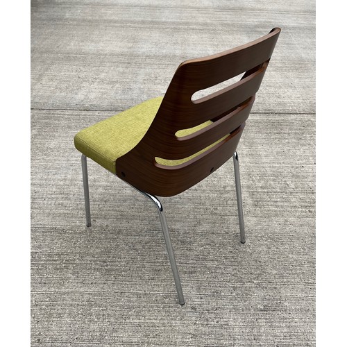 339 - Mid century furniture, modern design seat on a chrome frame.

This lot is collection only.