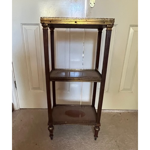 20 - A three tier wot not with brass galleries to the shelves, 36 cm x26 cm x 56 high.

This lot is colle... 