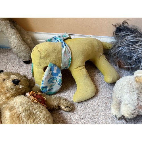 47 - Vintage Soft toys, dogs, bears a Golly etc, 8 in all.

This lot is available for in-house shipping