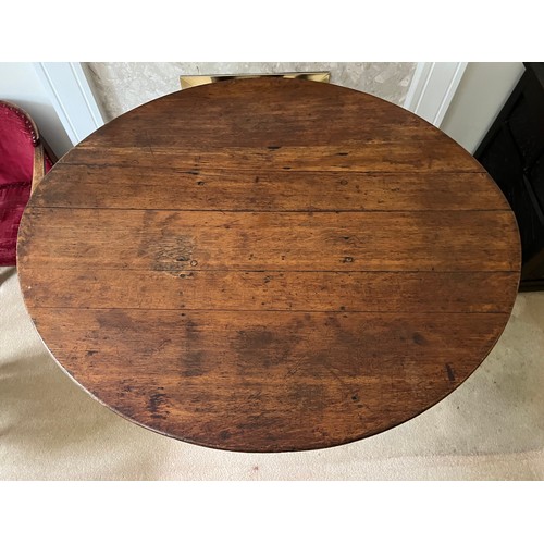 66 - Mahogany tilt top dinning table,

This lot is collection only