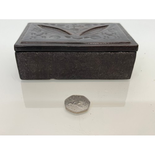 77 - Leather covered box of African origin with detailed decoration all over, 14 cm x 9 cm x 5 cm high.

... 