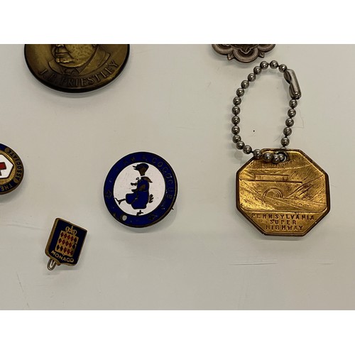 85 - A collection of mixed items, compass, badges, watch fobs etc.

This lot is available for in-house sh... 