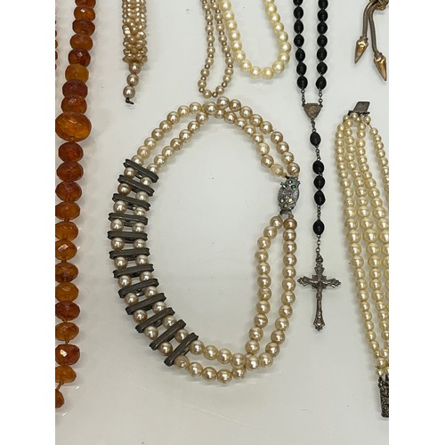 87 - A collection of necklaces.

This lot is available for in-house shipping