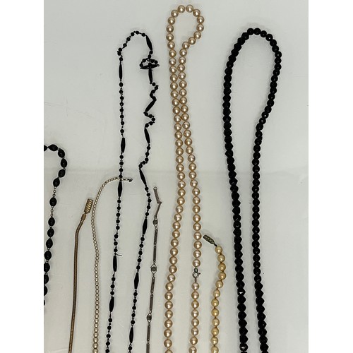 87 - A collection of necklaces.

This lot is available for in-house shipping