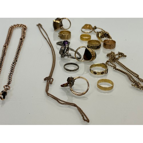 89 - A collection of gold rings, and chains and other items.

This lot is available for in-house shipping