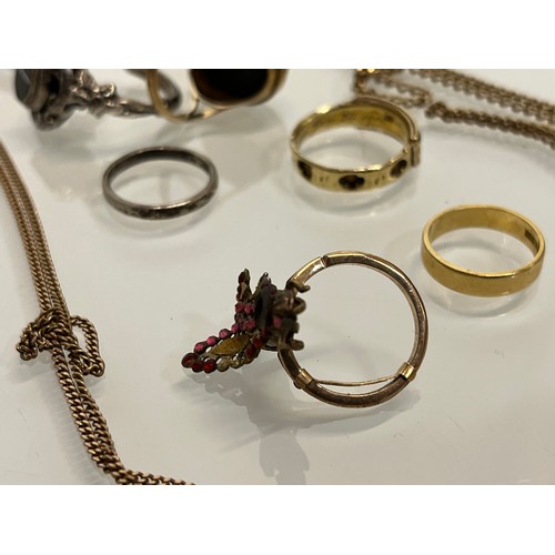 89 - A collection of gold rings, and chains and other items.

This lot is available for in-house shipping