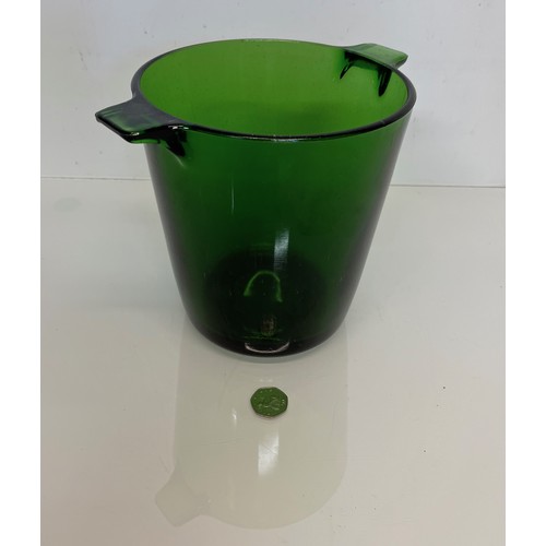 92 - Emerald Green glass wine cooler.

This lot is available for in-house shipping