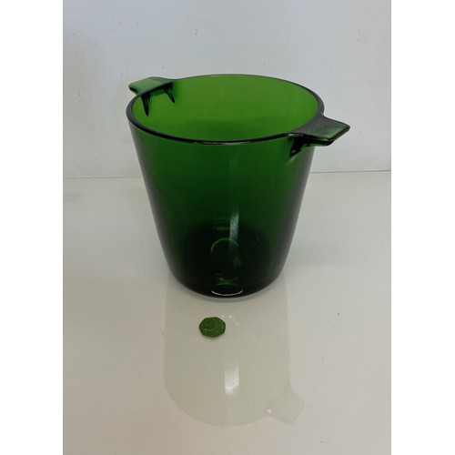 92 - Emerald Green glass wine cooler.

This lot is available for in-house shipping