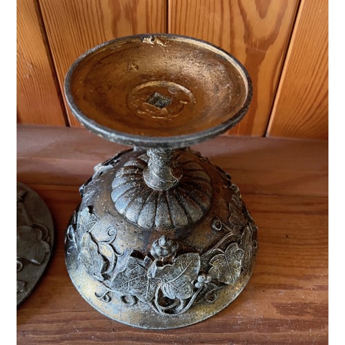 395 - Cast lidded pot decorated with vines and grapes.

This lot is available for in-house shipping