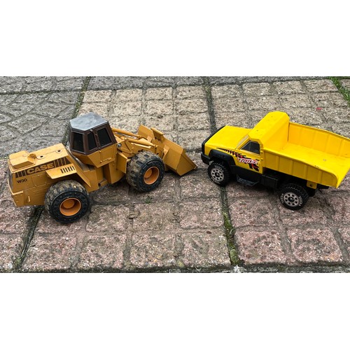 415 - A diecast Ertl brand earth mover and a Tonka dump truck.

This lot is available for in-house shippin... 