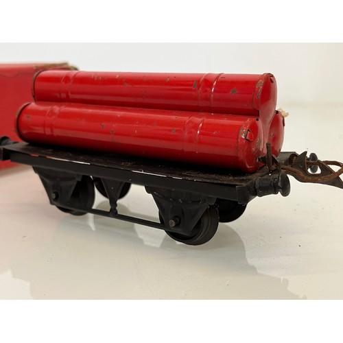 427 - Boxed Hornby O gauge Gas Cylinder Wagon.

This lot is available for in-house shipping