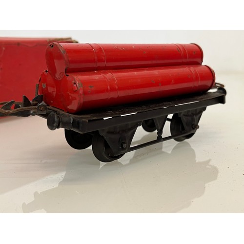 427 - Boxed Hornby O gauge Gas Cylinder Wagon.

This lot is available for in-house shipping