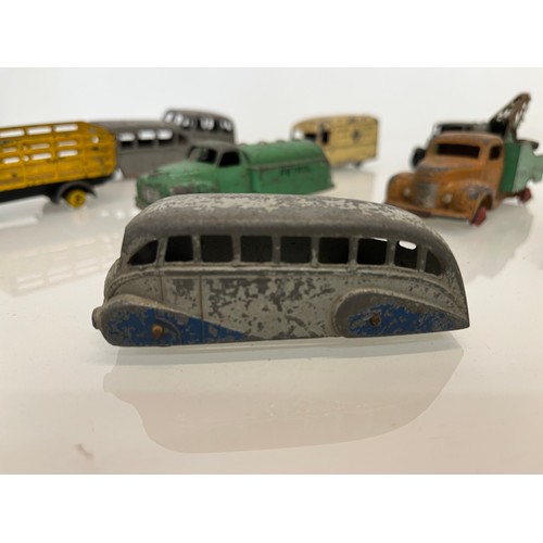 432 - A collection of diecast Dinky toys, vans and buses etc.

This lot is available for in-house shipping