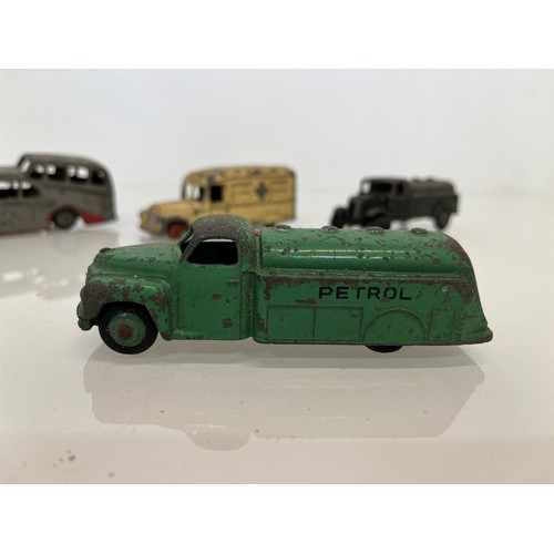 432 - A collection of diecast Dinky toys, vans and buses etc.

This lot is available for in-house shipping