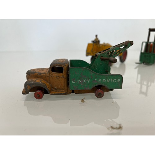 433 - A collection of diecast Dinky toys, tractors trailers etc.

This lot is available for in-house shipp... 