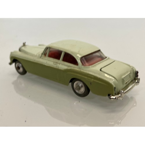 441 - A diecast Corgi toys, car Bentley Continental two tone in green..

This lot is available for in-hous... 