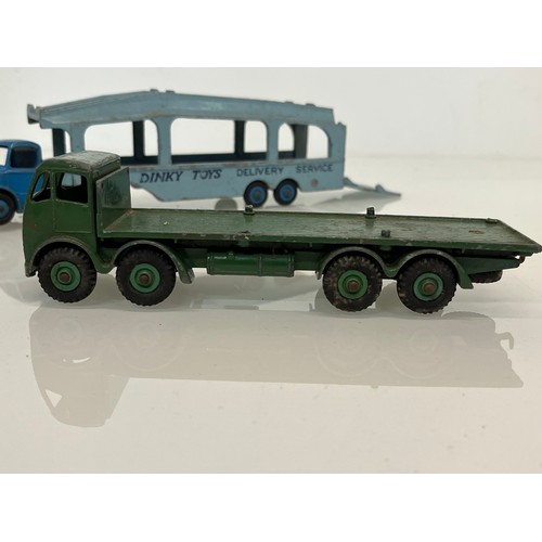 445 - A collection of diecast Dinky toys, commercial lorries and trucks.

This lot is available for in-hou... 