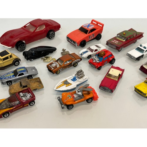 448 - A collection of diecast toy cars.

This lot is available for in-house shipping