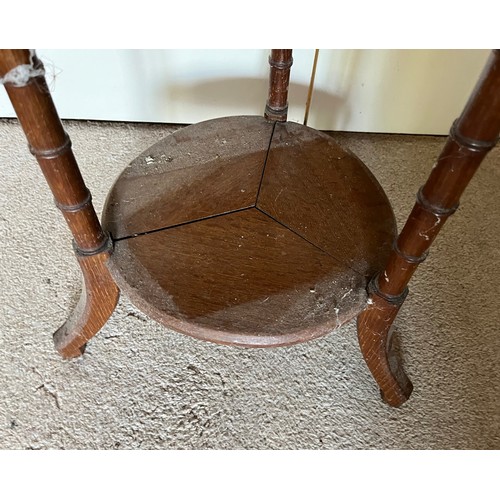 455 - Unusual clover leaf shaped drop leaf side table. 48 cm dia x 60 cm high

This lot is collection only