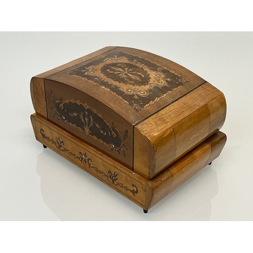 457 - An inlaid  musical jewellery box with mirrored interior and ballerinas inside.

This lot is avaialbl... 