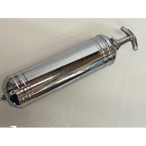 471 - Dreadnought chrome plated motoring fire extinguisher.

This lot is available for in-house shipping.