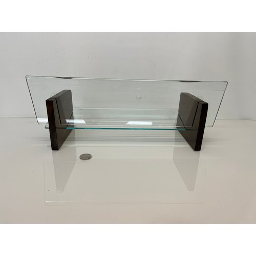 137 - Mid C 20th designer book stand, 45 cm x 21 cm  x 17 cm high.

This lot is available for in-house shi... 